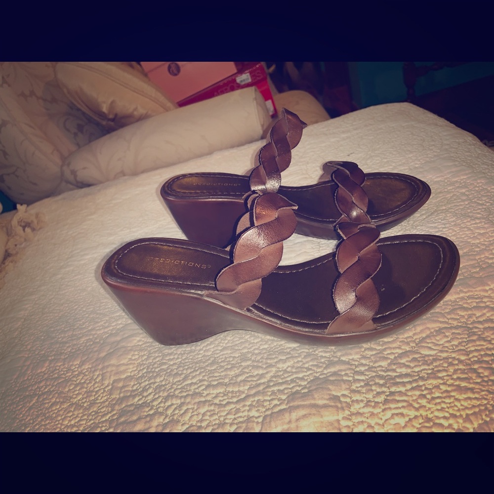 Sandal